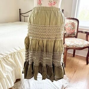 Green tiered skirt  y2k eyeshadow olive lace tiered skirt size medium